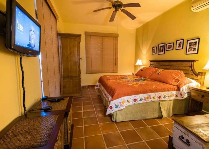 Casa Corazon FN 164 2 BR by Casago