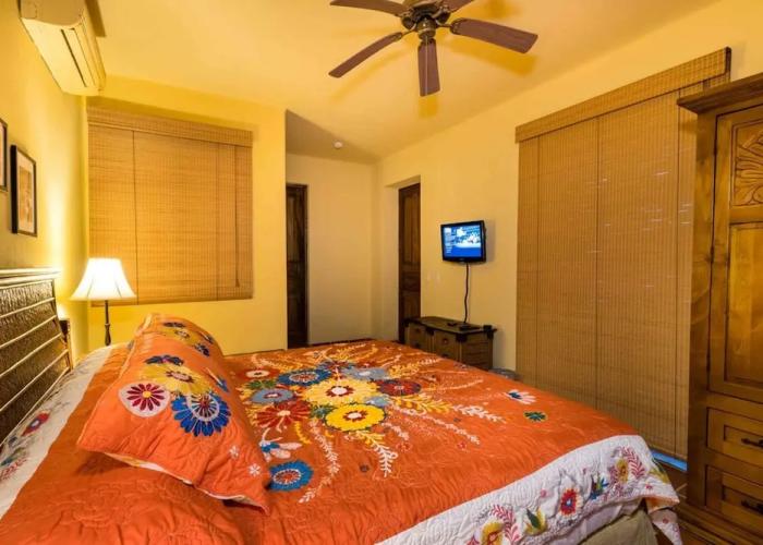Casa Corazon FN 164 2 BR by Casago
