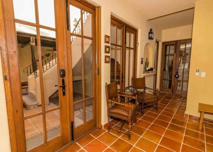 Casa Barcelona 2 BR by Casago