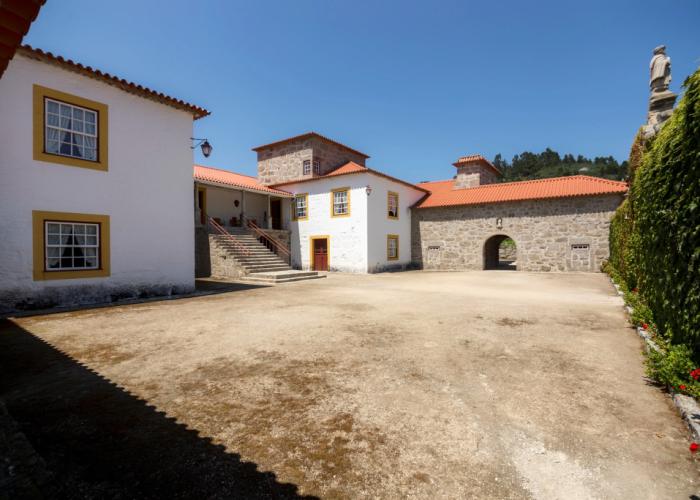 Casa da Portela de Sampriz
