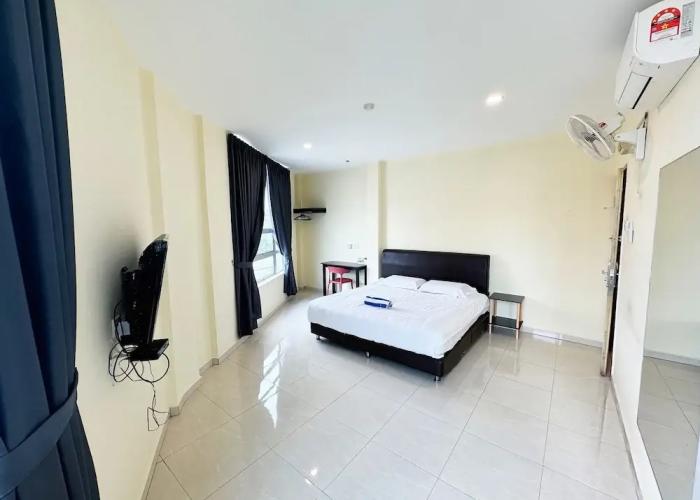 OYO 91010 Furich Hotel