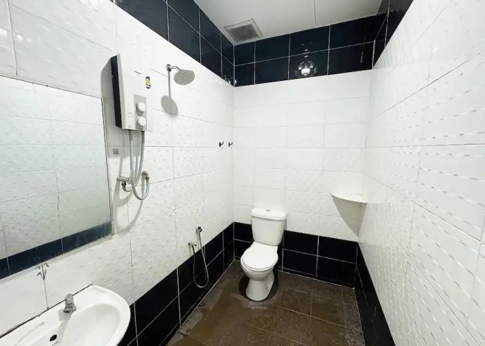 OYO 91010 Furich Hotel