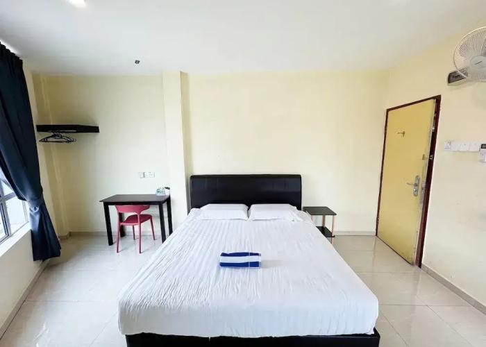 OYO 91010 Furich Hotel