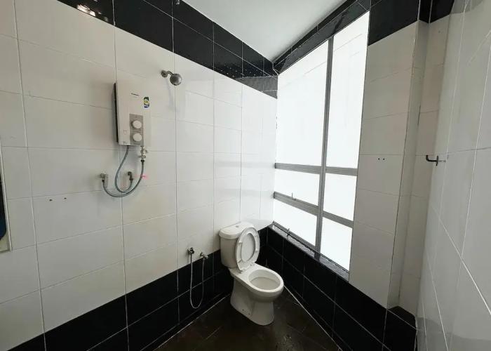 OYO 91010 Furich Hotel
