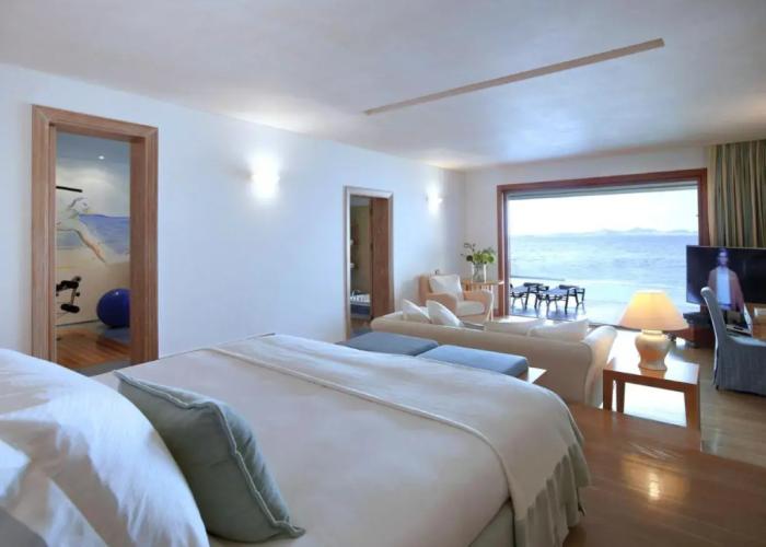 Grand Resort Lagonissi