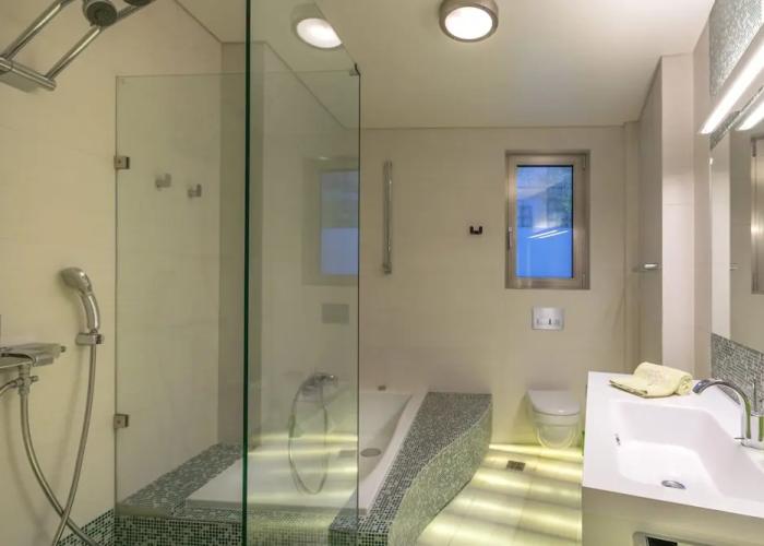 Luxurious Villa Philoxenia