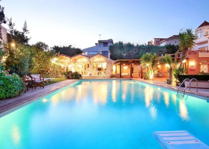 Oasis Pool House By Ghh