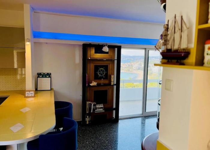 Stunning View Seaside 1-bed Apartment in Saronida