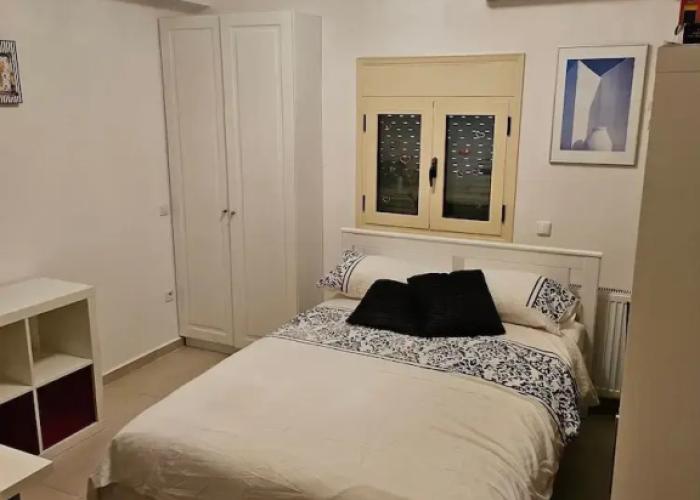 Room-guest Apartment Within a Villa in L