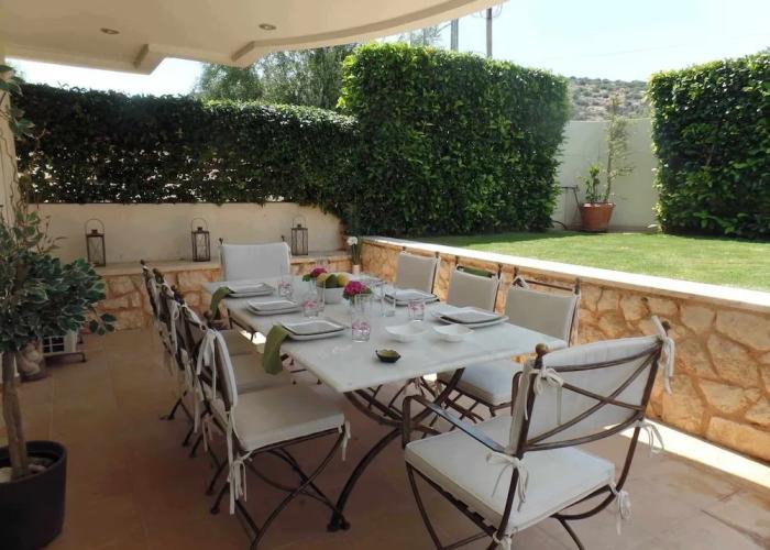Room-guest Apartment Within a Villa in L