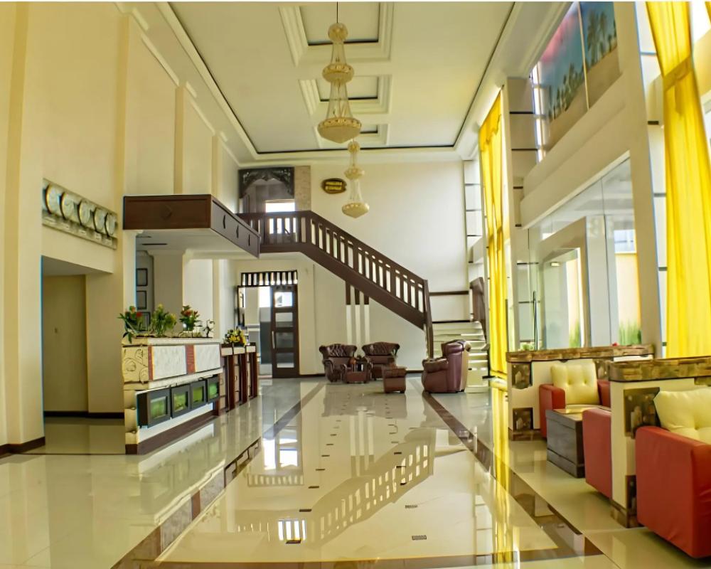 Grand City Batu Hotel