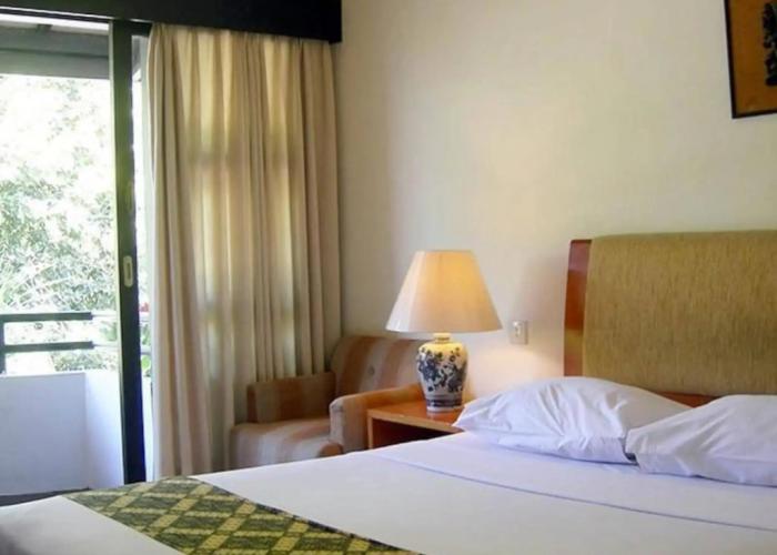 éL Hotel Kartika Wijaya Batu