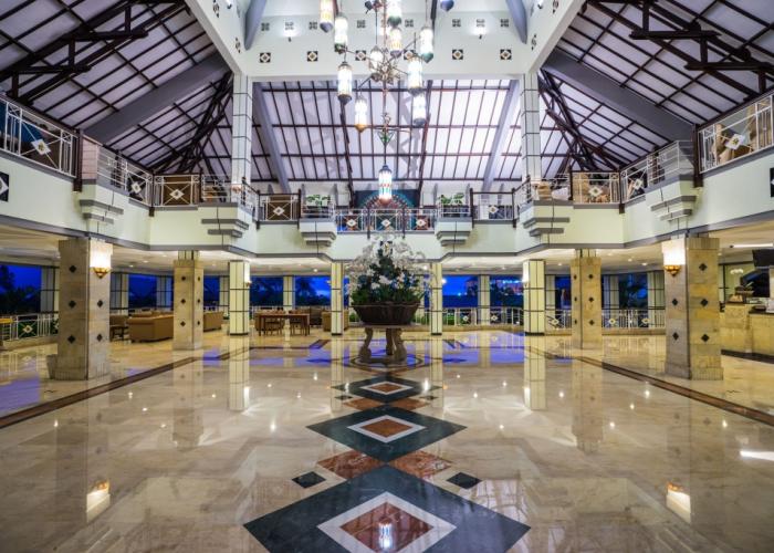 Royal Hotel and Villa Batu