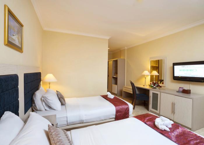 Royal Hotel and Villa Batu