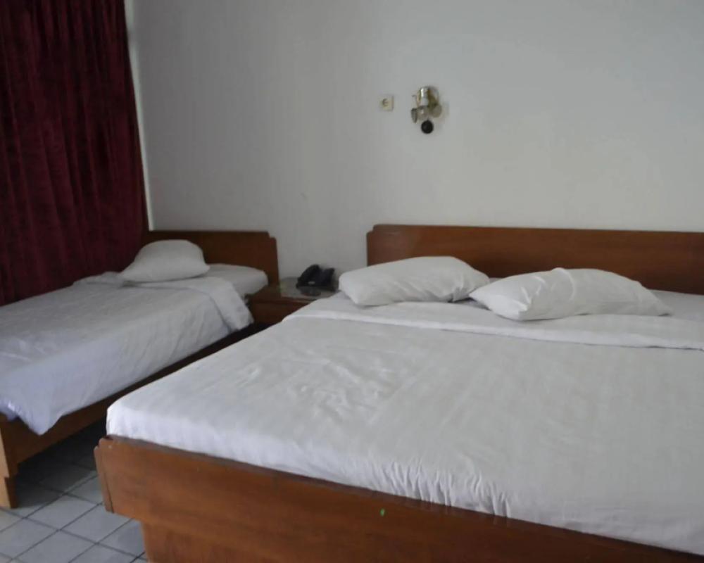 фото Hotel Selecta Batu Malang
