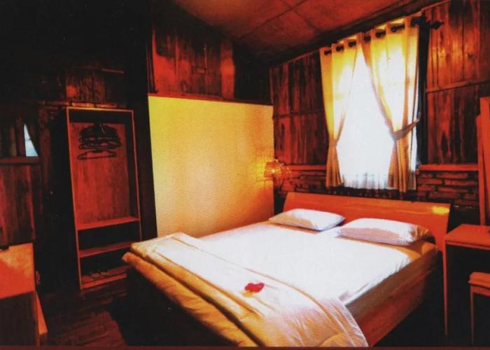 Bata Merah Guest House & Camping Ground