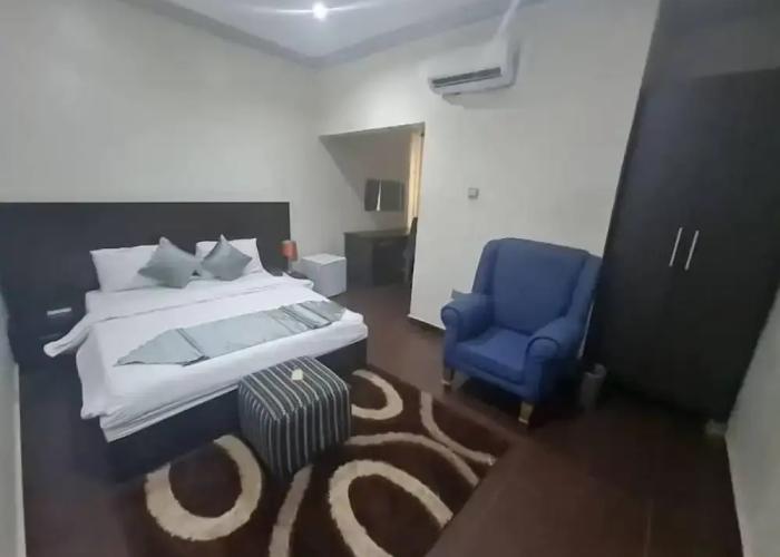 Rolak Hotel and Suites