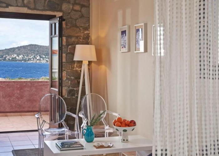 Angelina Aegina Boutique Escape