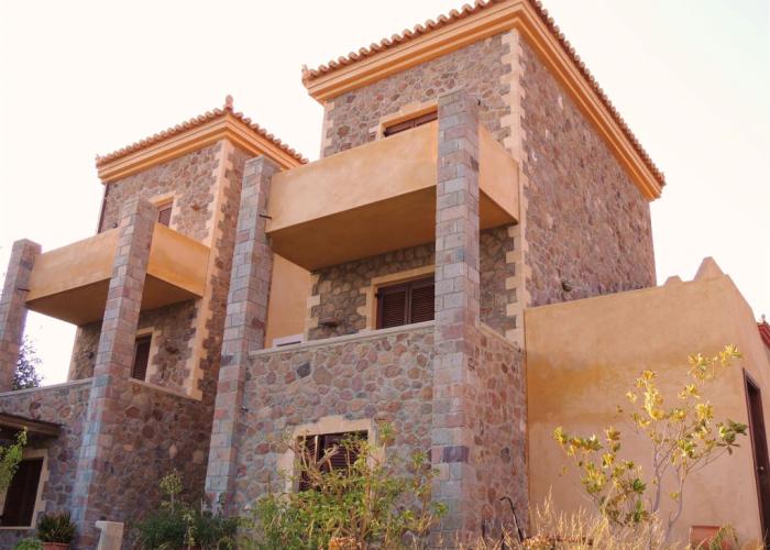 Angelina Aegina Boutique Escape