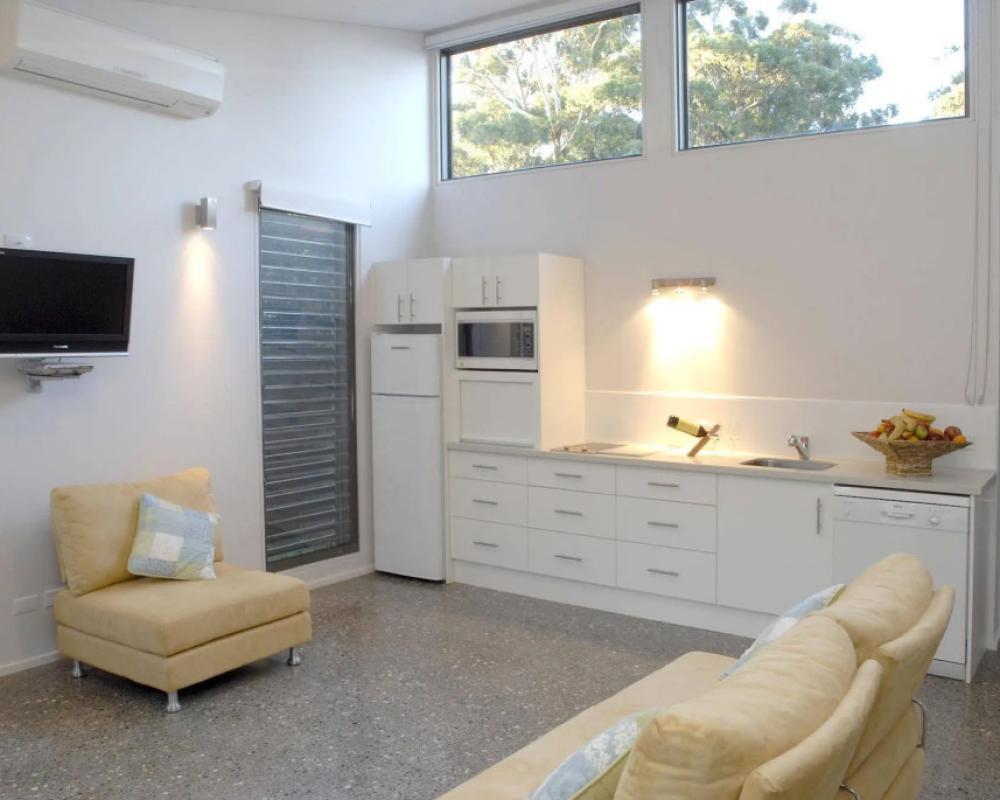 By the Beach B&B and Apartments