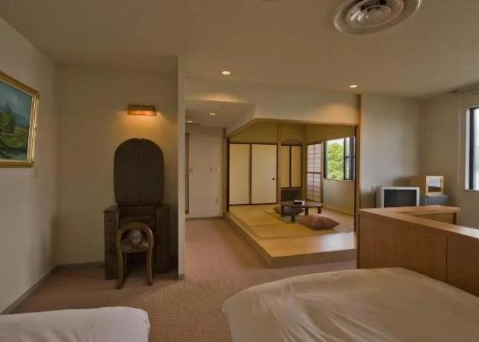 Fuji To Mizuumi No Yado Tagaogi