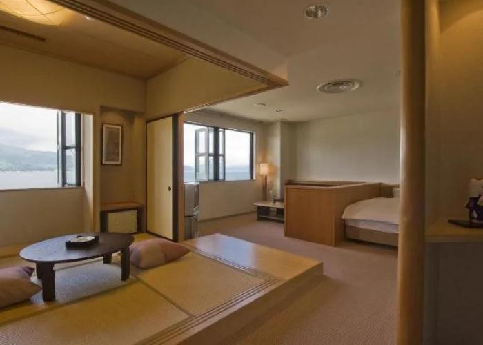 Fuji To Mizuumi No Yado Tagaogi