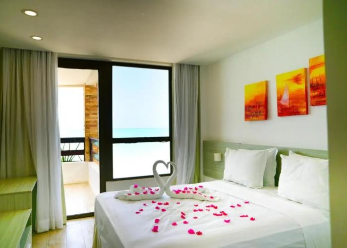 Waterfront Apart Hotel