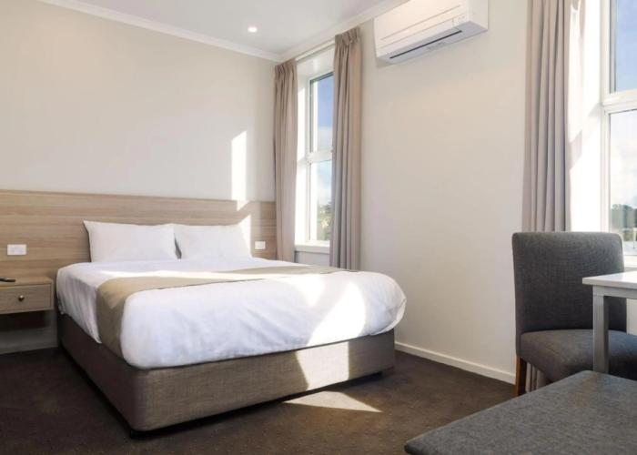 Somerset Hotel