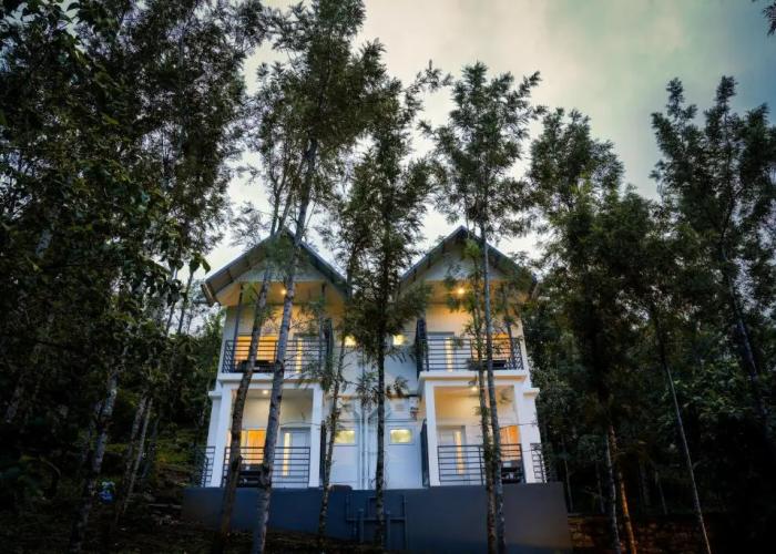 Misty Range Resorts