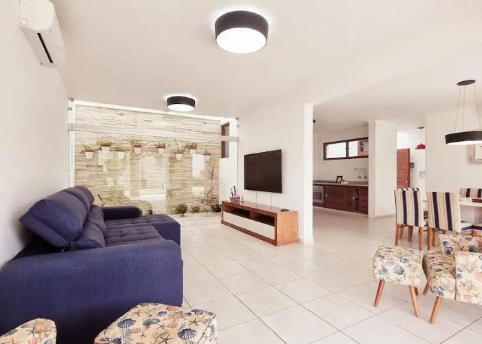 Casa com 6 Suites Praia dos Sonhos