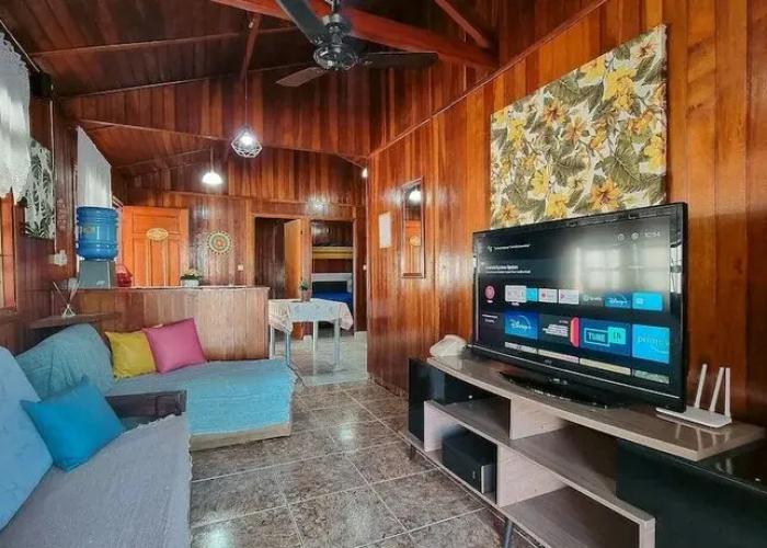 Seu Chalé na praia! SPA com Hidro Aquecida, Fogueira, Piscina, Bilhar
