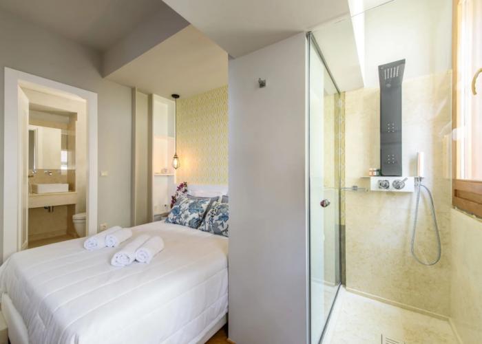 Candia Suites & Rooms