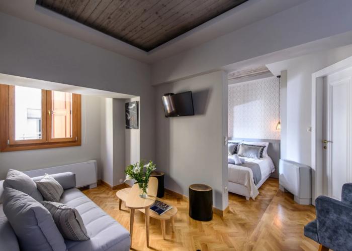Candia Suites & Rooms