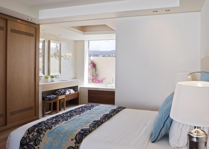 Knossos Beach Bungalows Suites Resort & Spa