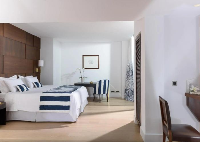 Aquila Atlantis Hotel