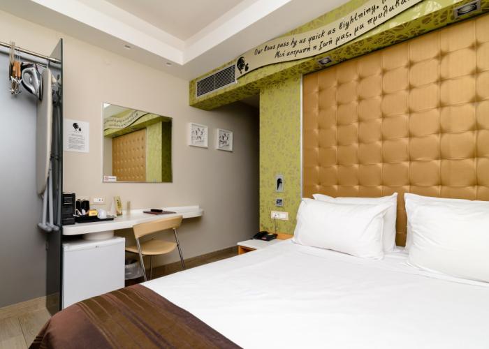 Kastro Hotel