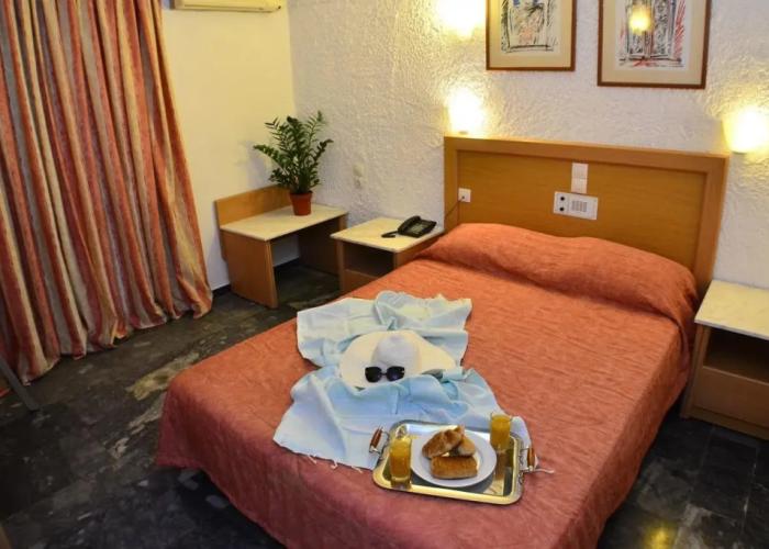 Karteros Hotel