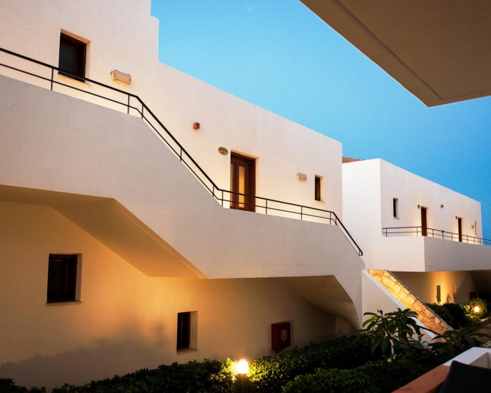 Amazones Village Suites