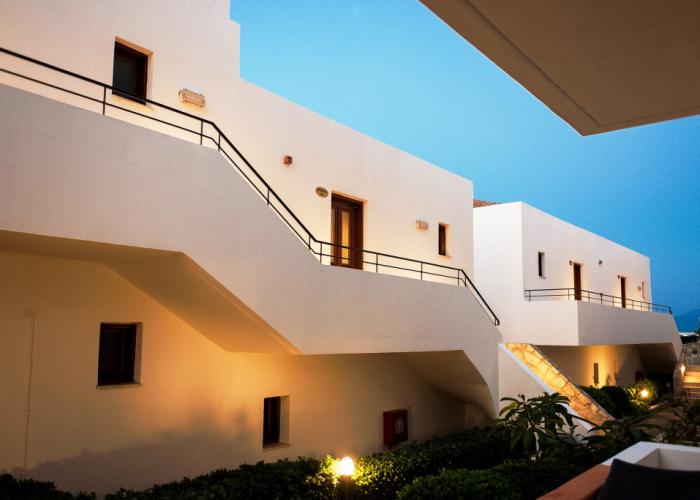 Amazones Village Suites