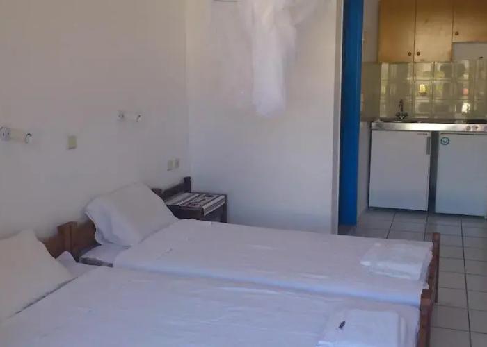 Standard big Room Apartment in Blue Aegean With Shared Pool, Kitchen and Ac