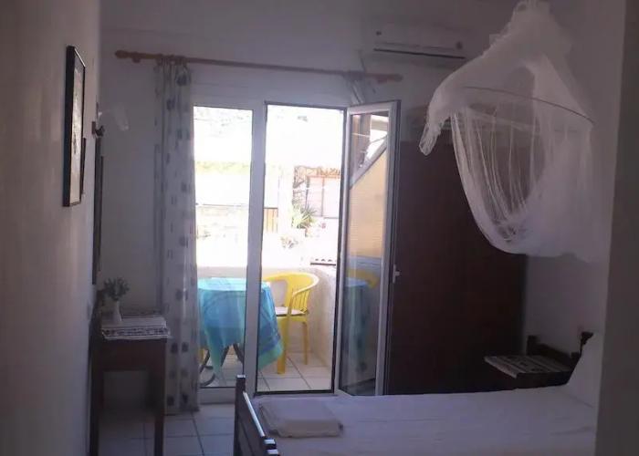 Standard big Room Apartment in Blue Aegean With Shared Pool, Kitchen and Ac