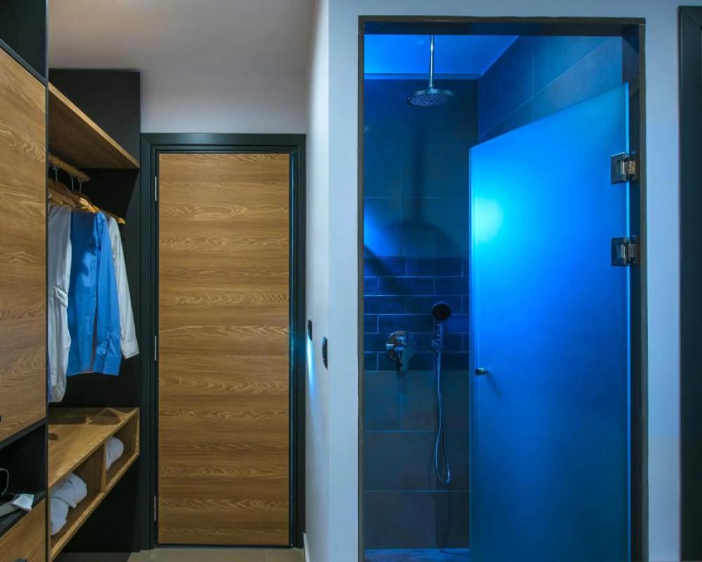 фото Infinity Blue
