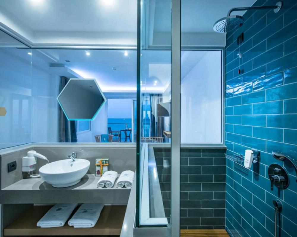 фото Infinity Blue
