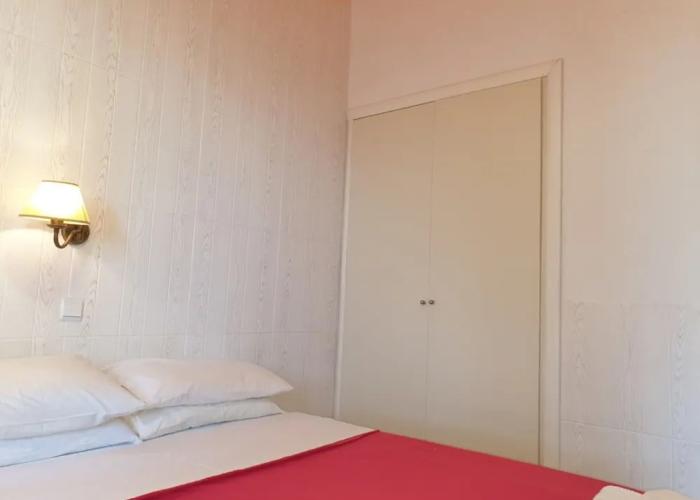 Studio Quiet And Peaceful And Very Relaxing With Kitchen, Shared Pool and Ac