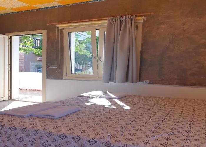 Studio Quiet And Peaceful And Very Relaxing With Kitchen, Shared Pool and Ac
