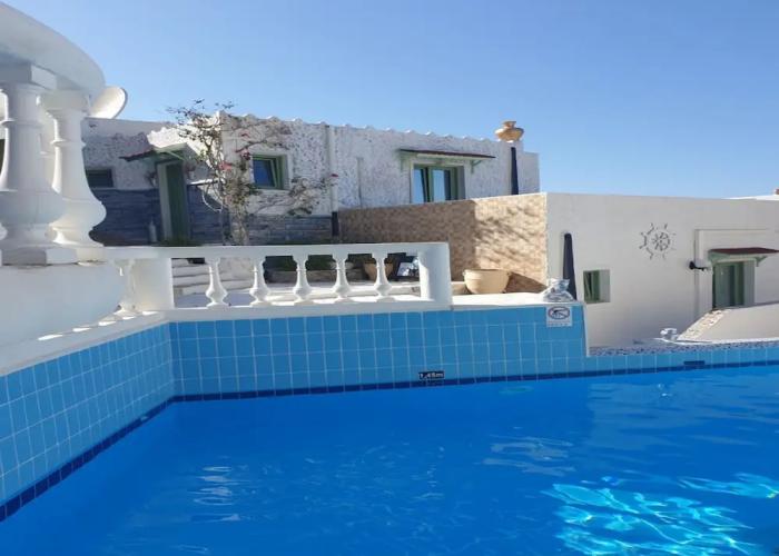Studio Quiet And Peaceful And Very Relaxing With Kitchen, Shared Pool and Ac