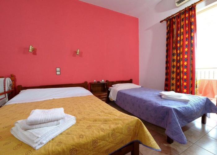 Pharos Rooms Hotel