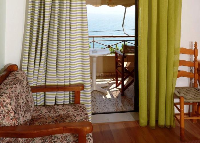 Pharos Rooms Hotel