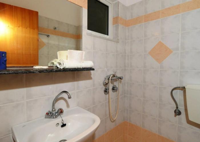 Pharos Rooms Hotel