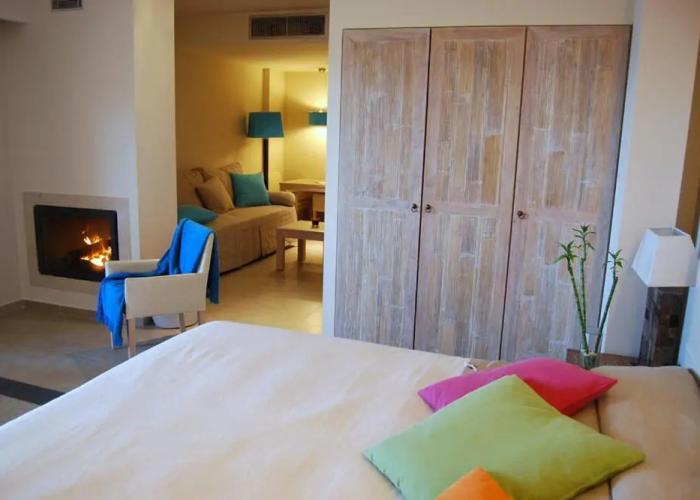 Astrolabe Hotel